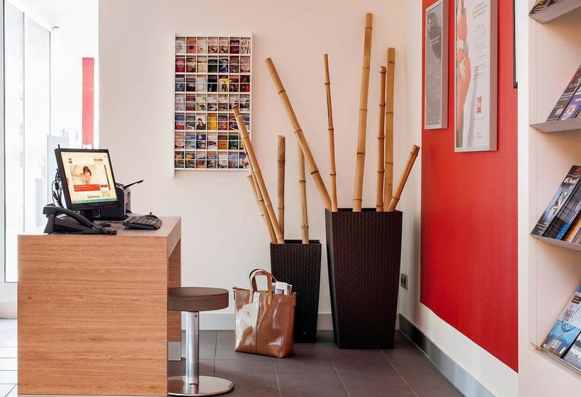 Hotel Ibis Duisburg City 10