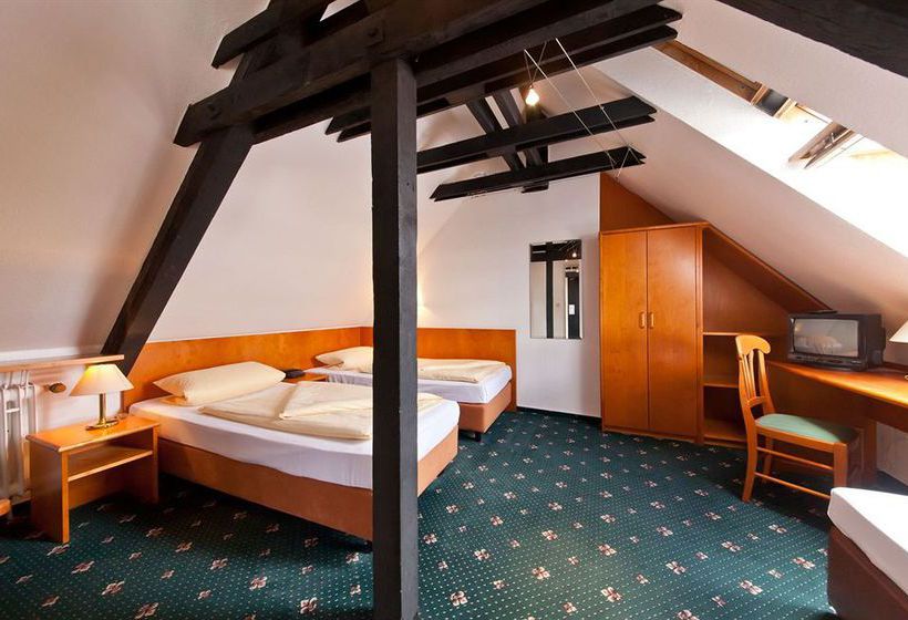 Hotel Ahl Meerkatzen 11