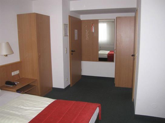 Bestprice Hotel Aachen City 1