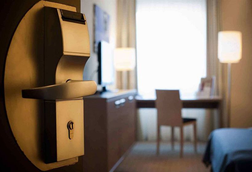 Mercure Hotel Aachen Europaplatz 18