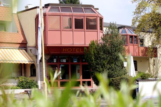 Hotel Mariaweiler Hof 9