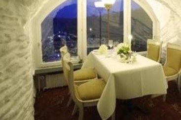 Romantik Hotel Schloss Rheinfels 1