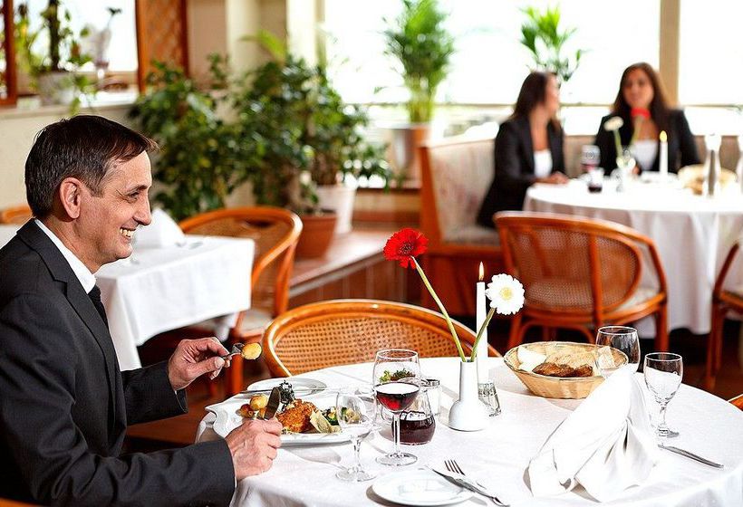 Rheinhotel Vier Jahreszeiten 10