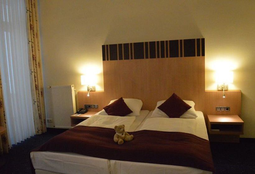 Favored Hotel Hansa 4