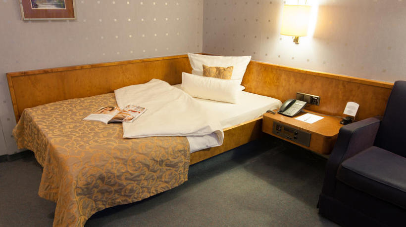 Hotel Klee am Park 9