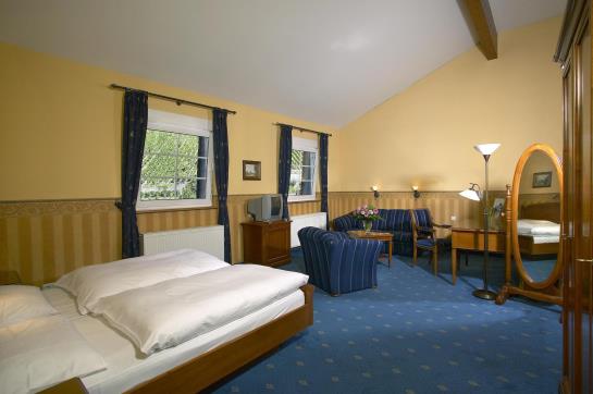 Hotel Alte Bauernschänke 11