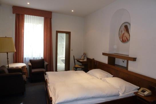 Hotel Alte Bauernschänke 17