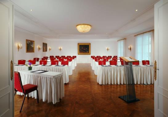 Hotel Schloss Reinhartshausen Kempinski Eltville Frankfurt 12