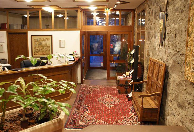 Hotel Burg Staufenberg 1