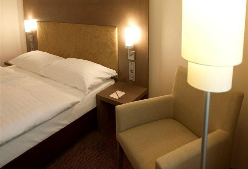 InterCityHotel Mannheim 8