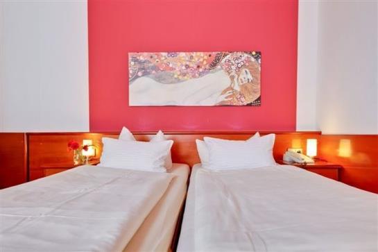 Bavaria Hotel Münchner Hof 11