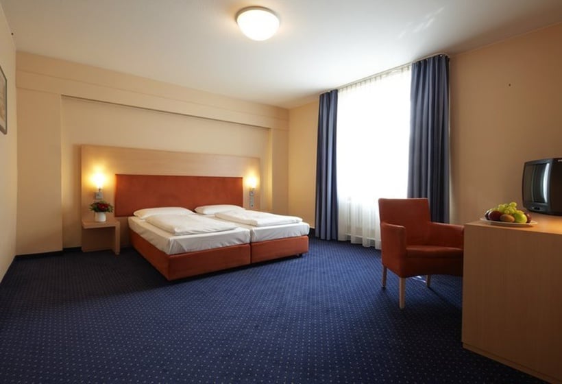 Hotel Intercity Stuttgart 12