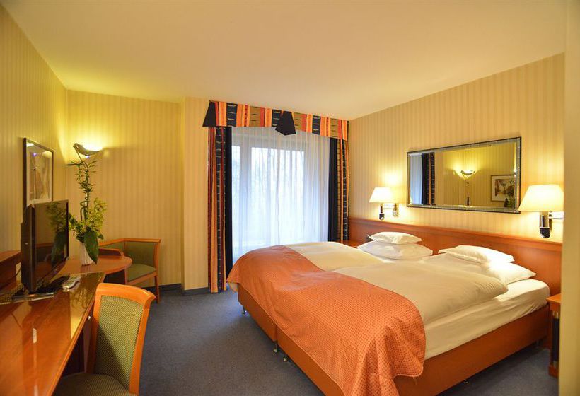 TOP CountryLine Schlosshotel Monrepos 16