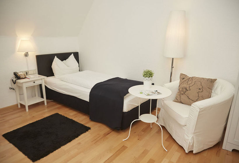 Flair Hotel Vier Jahreszeiten 9