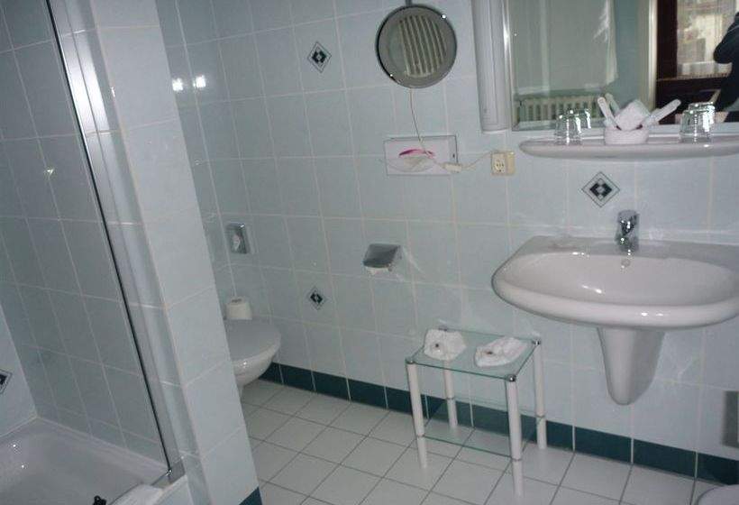 Hotel Oberkirch's Weinstuben 14