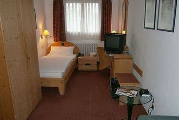 Ringhotel Goldener Knopf 11