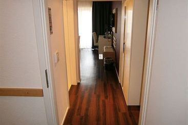 Ringhotel Goldener Knopf 8