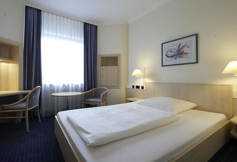 InterCityHotel Ulm 12