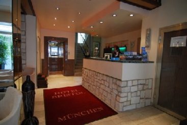 Centro Hotel Mondial 5