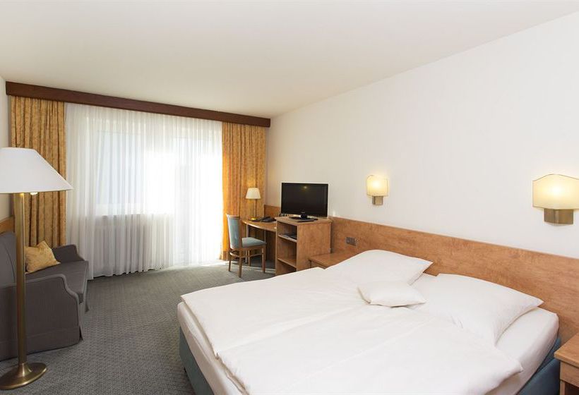 Hotel Am Moosfeld 10