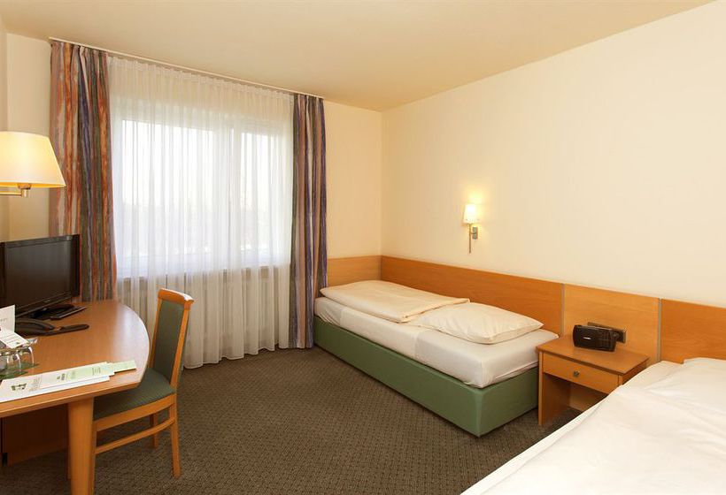 Hotel Am Moosfeld 11