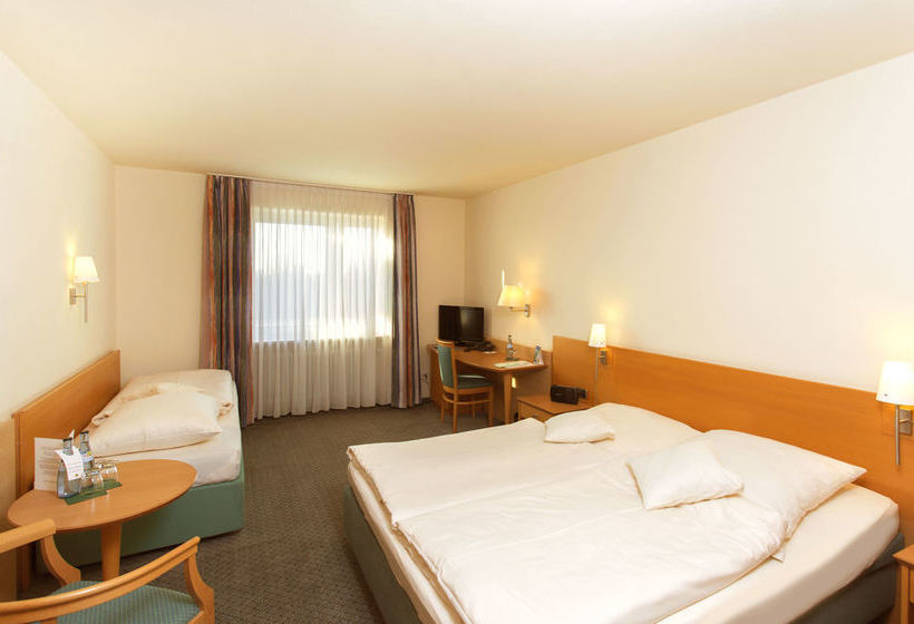 Hotel Am Moosfeld 19
