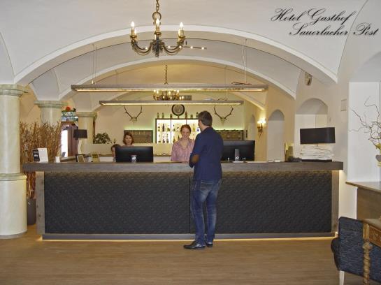 Hotel Sauerlacher Post 11