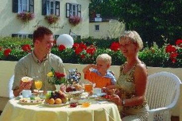 Hotel Am Schloßpark zum Kurfürst 10