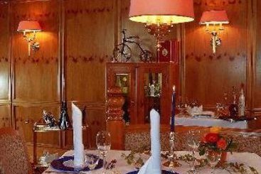 Hotel Am Schloßpark zum Kurfürst 8