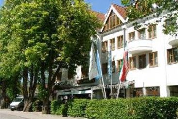 Top Tree Hotel Kastanienhof Erding Baviera