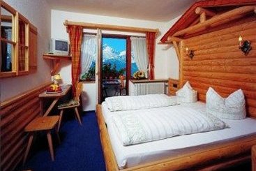 Hotel Gasthof Fraundorfer 12
