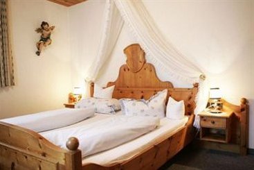 Hotel Gasthof Fraundorfer 8