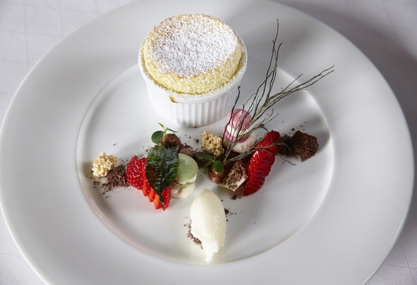 Hotel Alpenhof Murnau 12