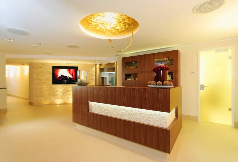 Hotel Alpenhof Murnau 16