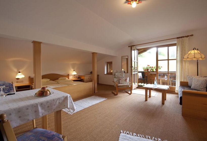 Landhotel Maiergschwendt 6