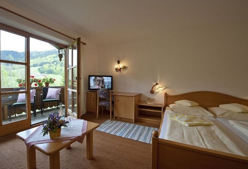 Landhotel Maiergschwendt 8