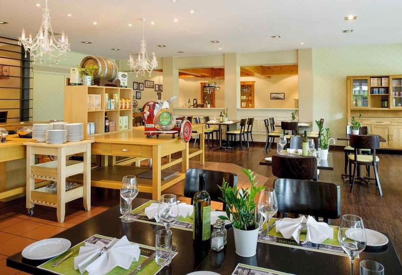 Hotel Ibis Styles Regensburg 10