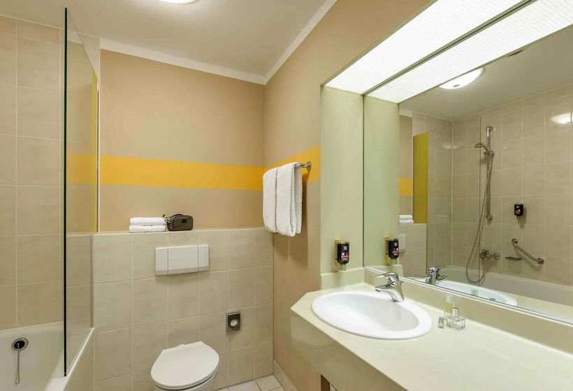 Hotel Ibis Styles Regensburg 13