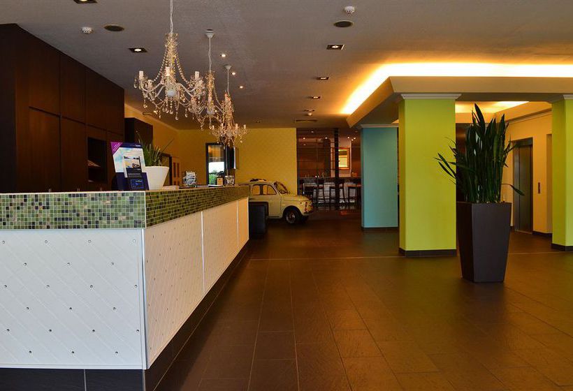 Hotel Ibis Styles Regensburg 2