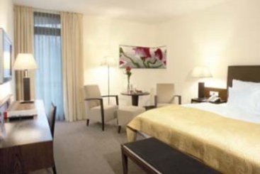 Ramada Nuernberg Parkhotel 1