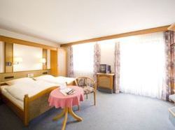 Flair Hotel Dobrachtal 8