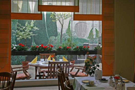 Hotel Central Garni 1