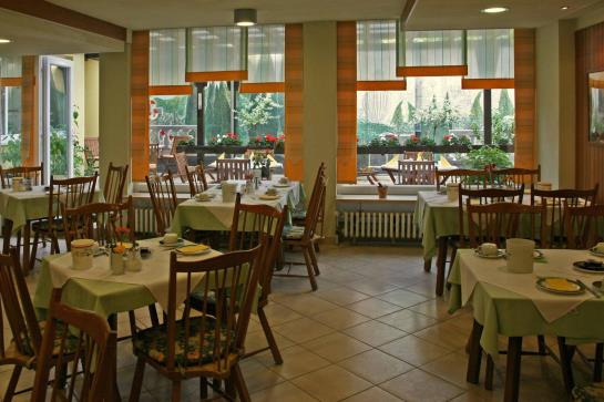 Hotel Central Garni 2