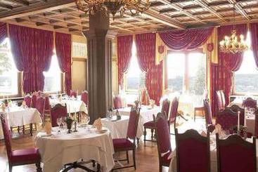 Hotel Schloss Steinburg 6