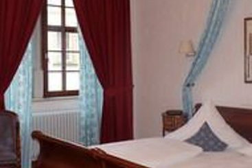 Hotel Vier Jahreszeiten 11