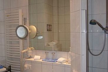 Hotel Vier Jahreszeiten 18