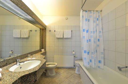 Hotel SonnenhÜgel 6