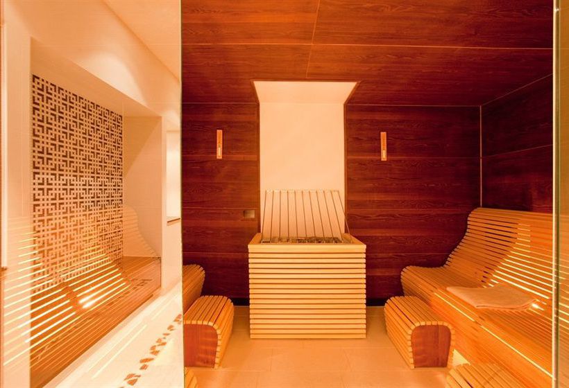 Hotel Steigenberger Drei Mohren 10