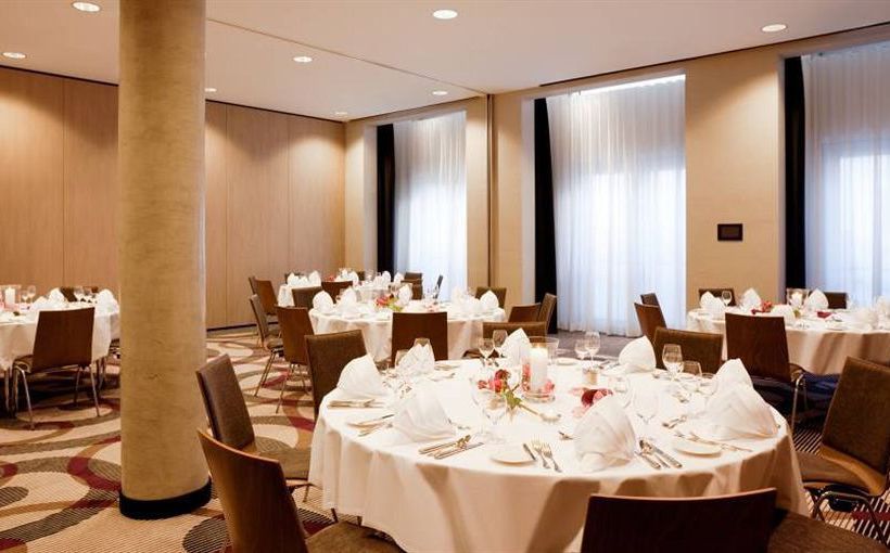 Hotel Steigenberger Drei Mohren 11