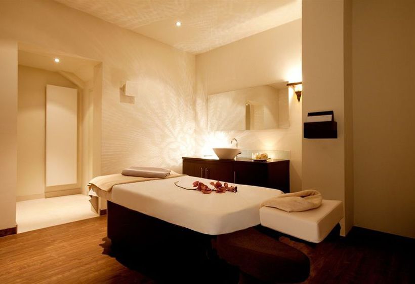 Hotel Steigenberger Drei Mohren 18